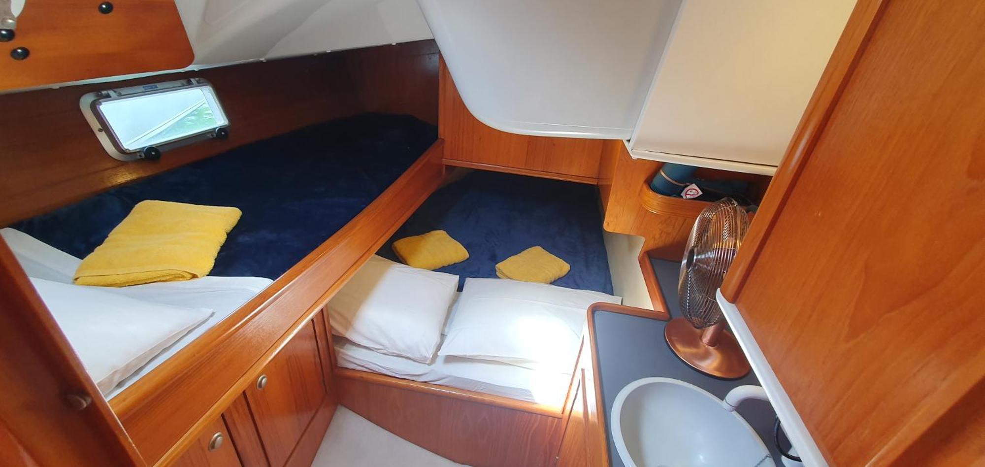 Coriandre 2 - Dormir Sur Un Grand Voilier 9 Personnes By Nuits Au Port La Rochelle  Exterior photo