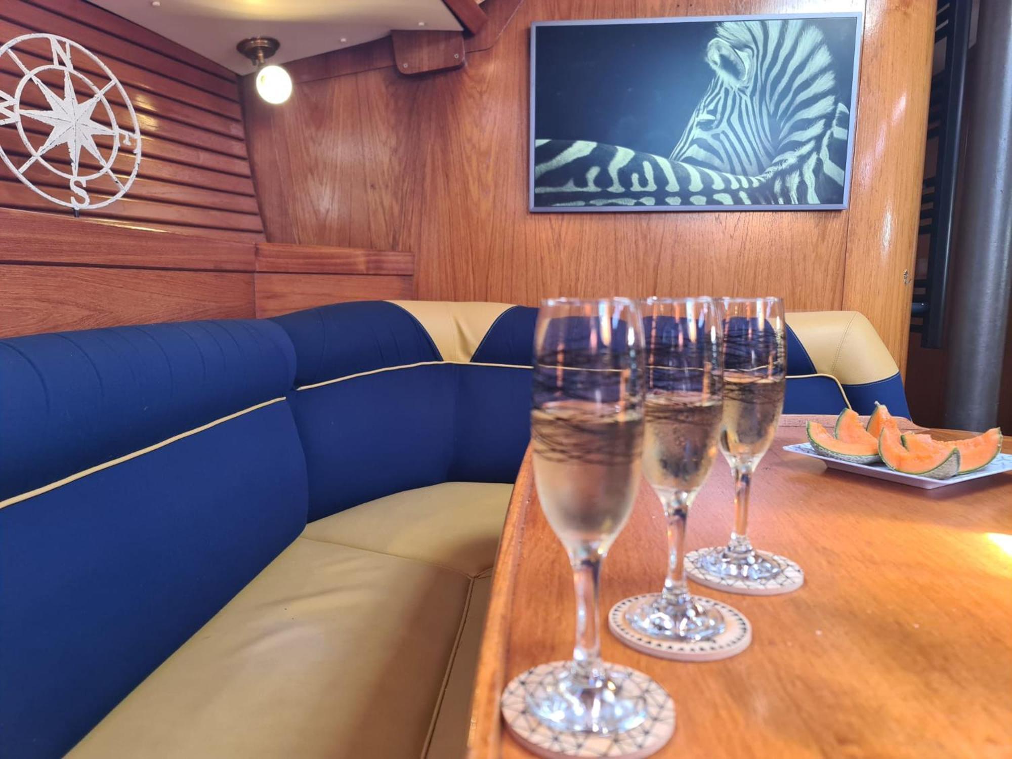 Coriandre 2 - Dormir Sur Un Grand Voilier 9 Personnes By Nuits Au Port La Rochelle  Exterior photo